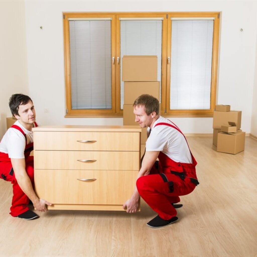 Перестановка мебели в квартире услуги